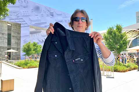 Levi’s Jacket, Emoji Pins Among WWDC Promotional Products