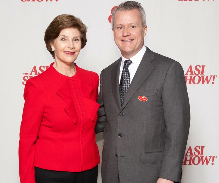 Have a Question for Laura Bush and Daughter Jenna?