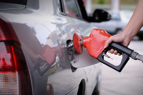 Lower Gas Prices Could Cut Shipping Costs