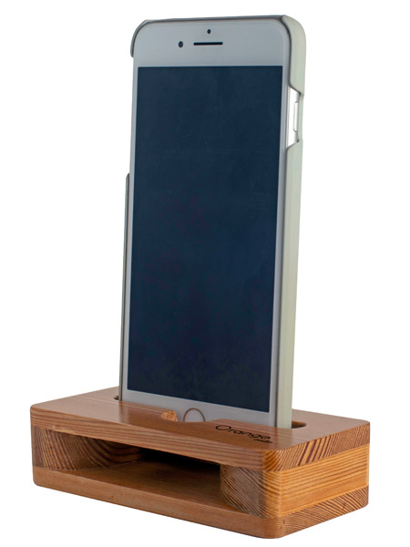 Wooden phone speaker amplifier