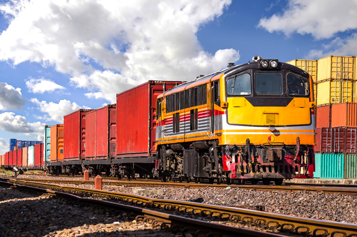 Contentious Railroad Worker Contract Talks Threaten Supply Chain Disruption