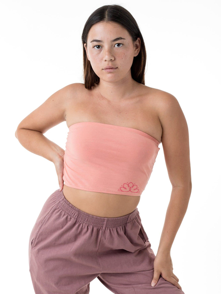 woman wearing pink tube top