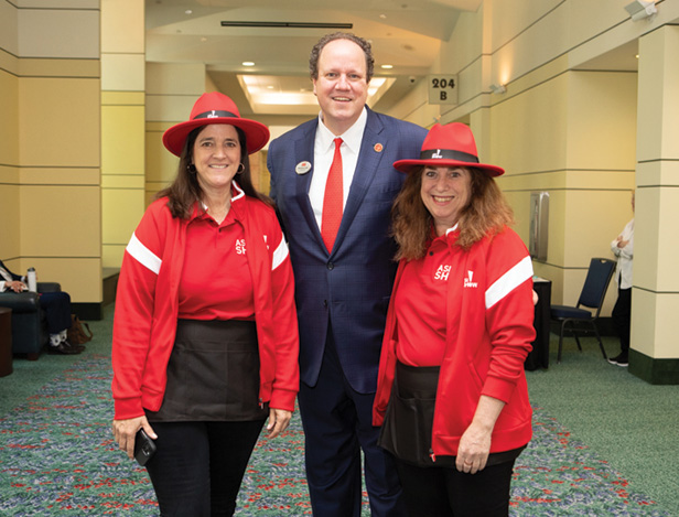 Stephanie Cohn Schaeffer, Matthew Cohn and sister Debra at ASI Show Ft. Worth